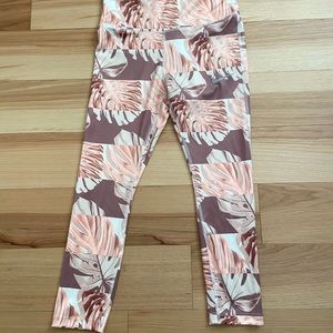 Nike Tight Fit Women’s Leggings size S